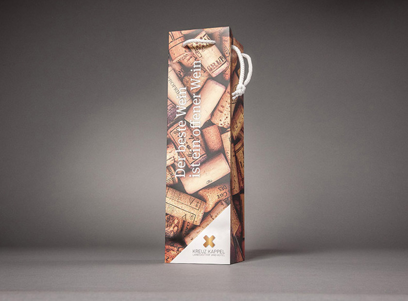 Bottle gift bag, individually printed, Weinkorken motif