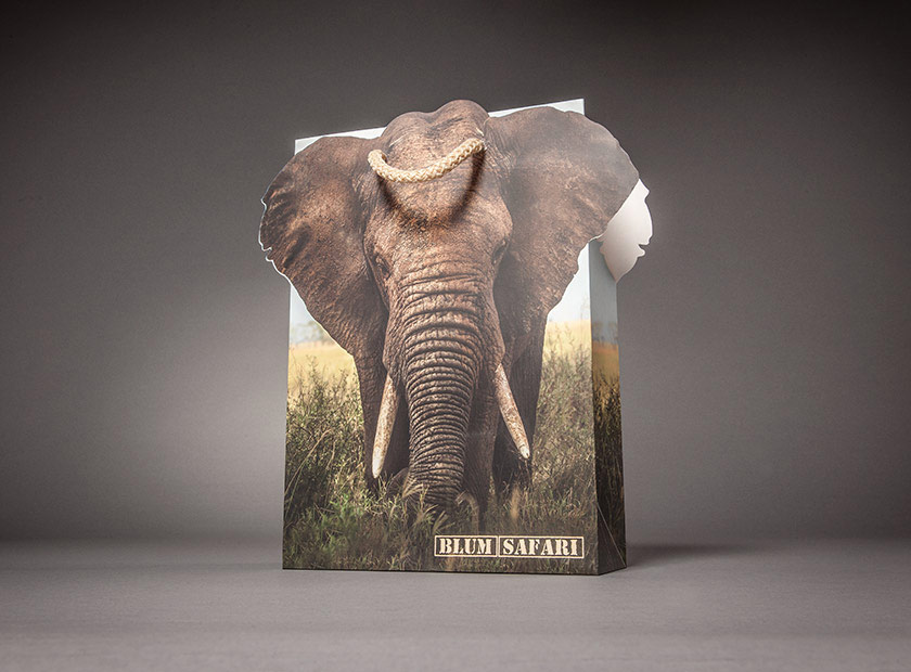 Individually stamped paper bag with printing, elefant motif