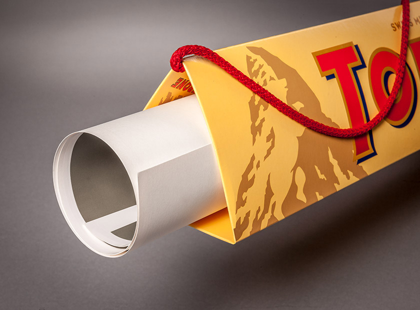Paper carrier with printing for posters and long goods