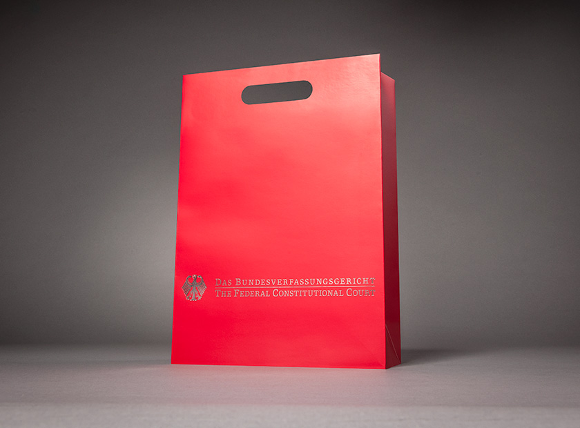 Printed paper bag with handle, Federal Constitutional Court logo