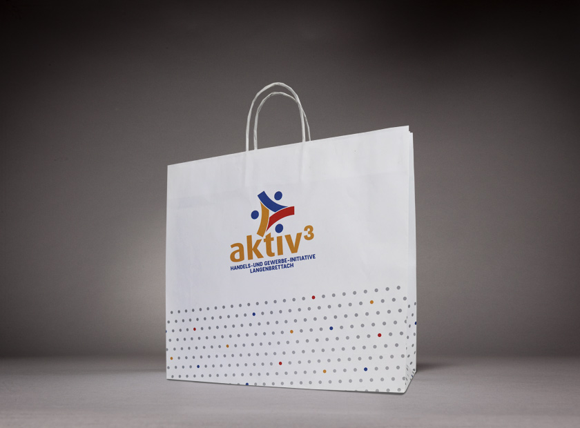 The paper bag with paper cord and your own print motif delivered by RIEDLE® within a few days