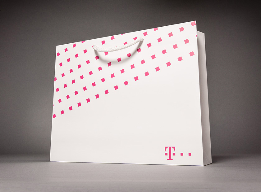 Bedruckte PapierTragetasche in XXL-Großformat Motiv Telekom