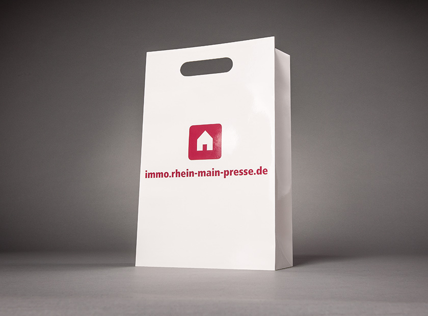 Printed paper bag with handle, Immo logo